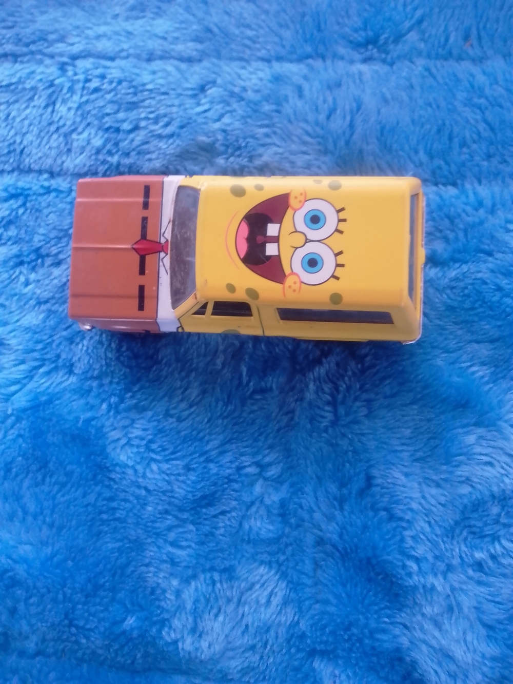 Yellow SpongeBob Character Toy 1980 Chevy Blazer